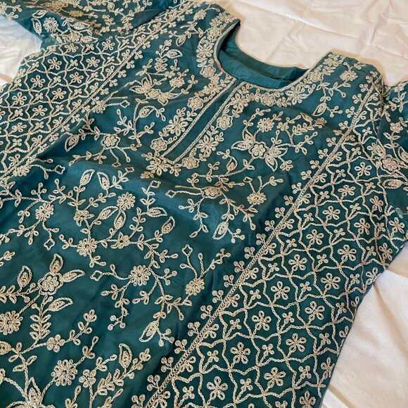 Teal Salwar Kameez - Picture 3 of 5